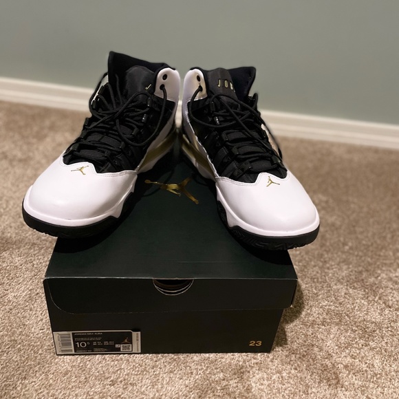 Jordan Max Aura Mens 10.5 - Picture 7 of 8